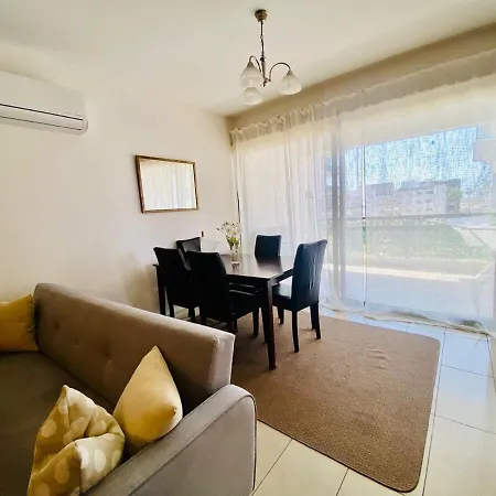 Enjoy Your Time With Your Family Apartment *